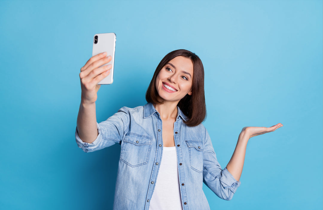 women taking a selfie for a identity scan 