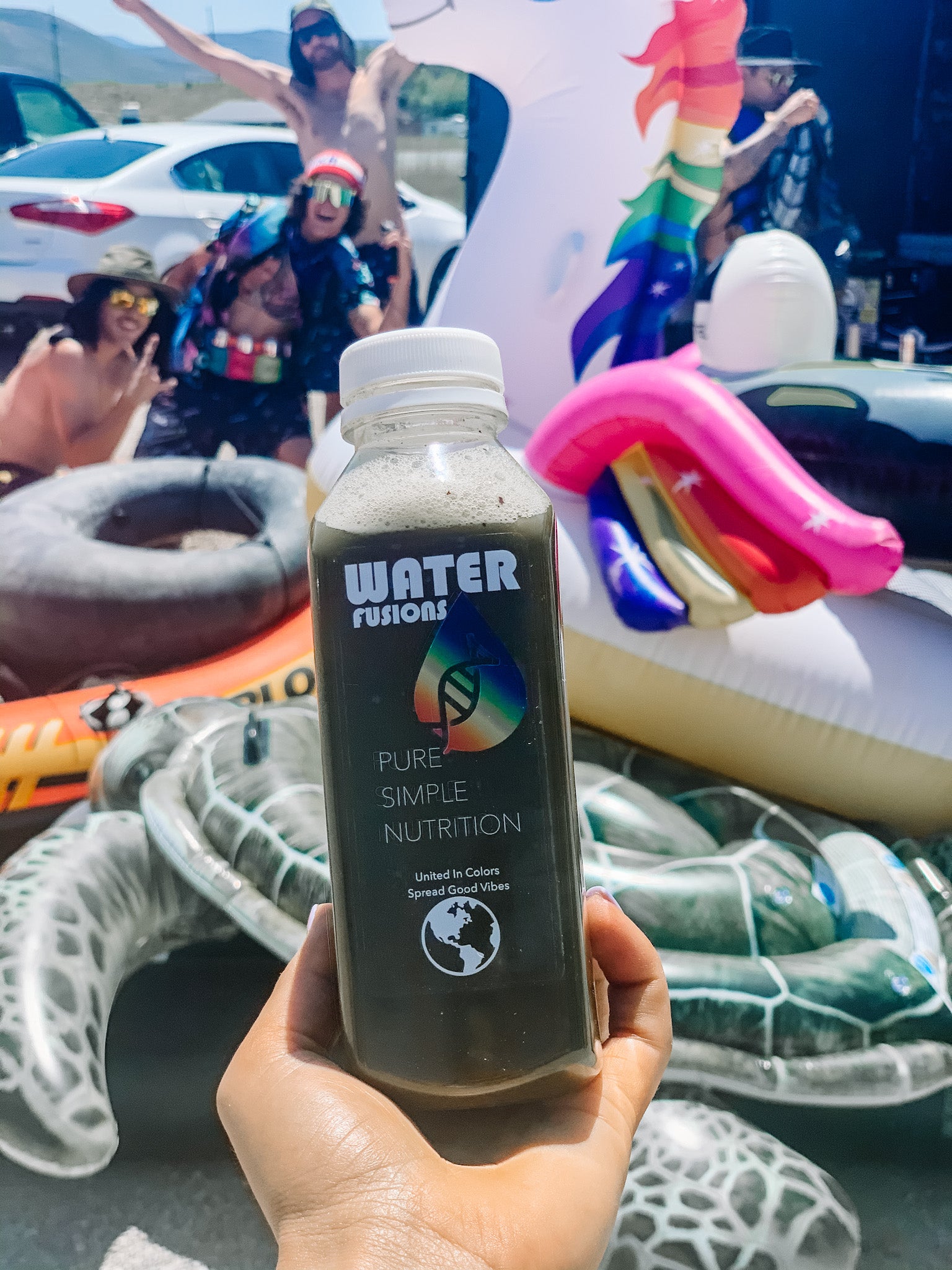 Detox, nourish and hydrate your body back to feeling 100% good vibes!