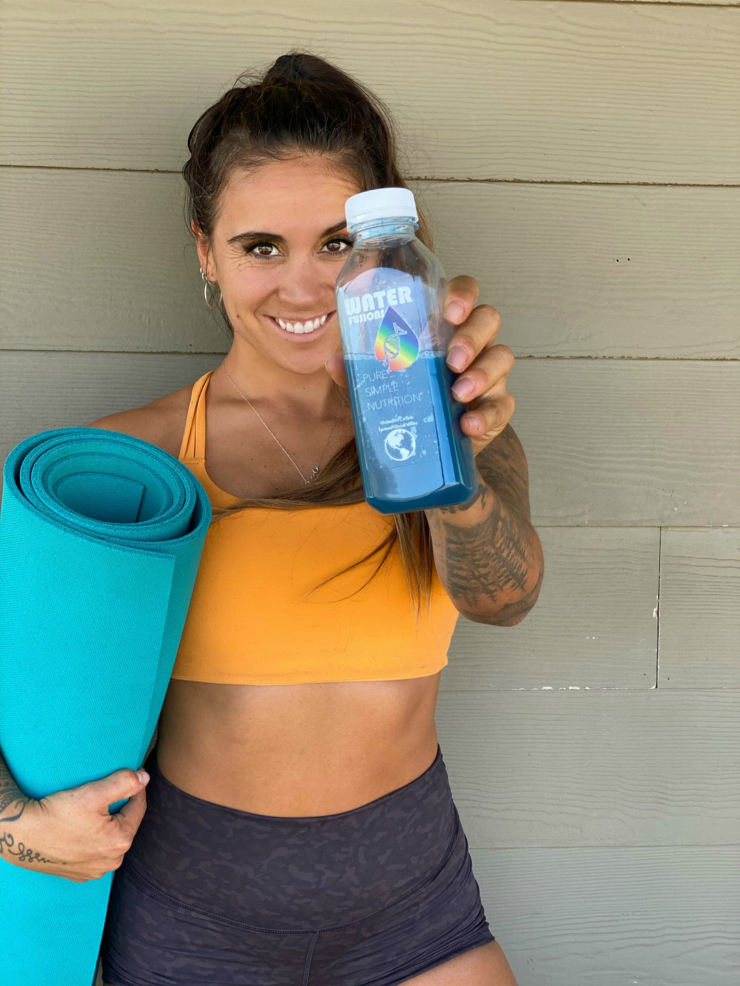 Detox, nourish and hydrate your body back to feeling 100% good vibes!