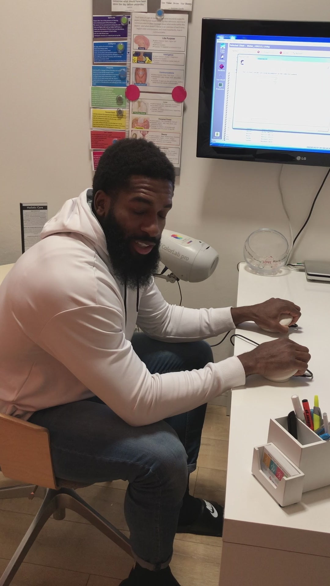 Quantum Nutrition: Scans nutrient deficiencies + Bio-hack matches for balance